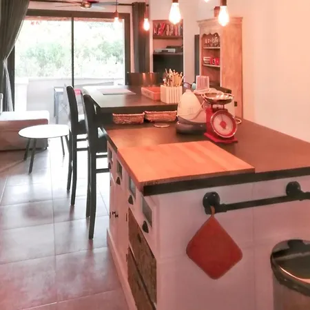 Charmante A Avec Piscine Privee Et Jardin Villa