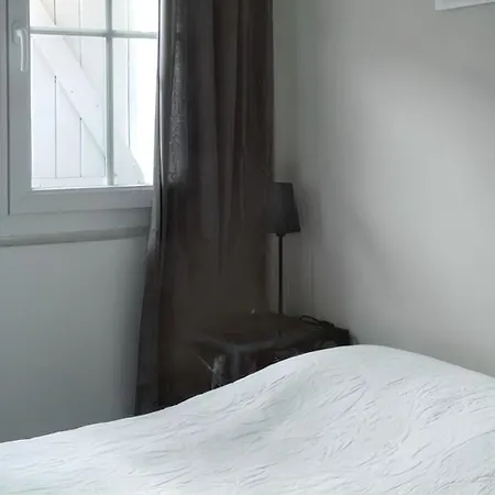 Charmante A Avec Piscine Privee Et Jardin *
